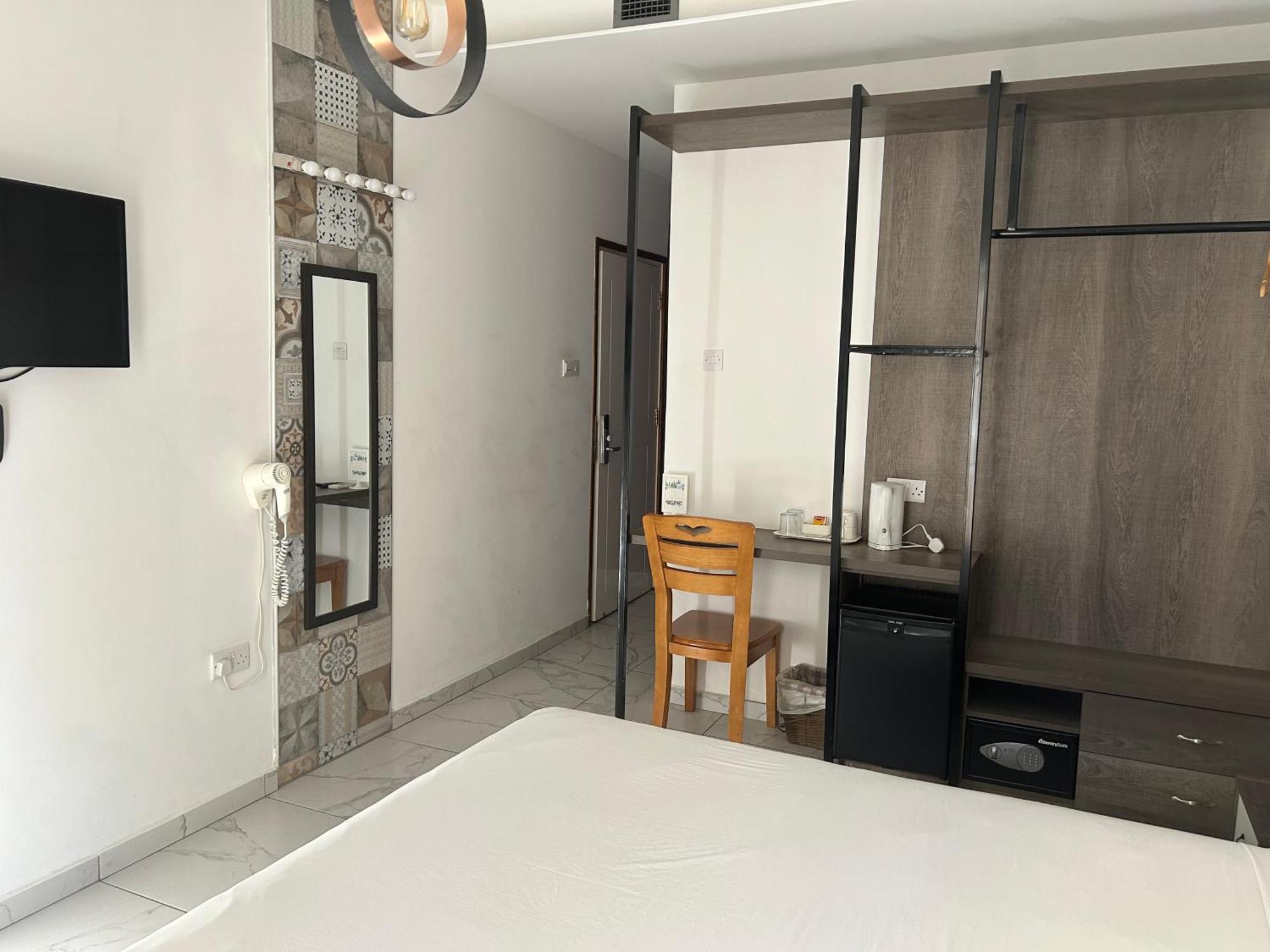 St Elena Boutique Residence Lárnaca Exterior foto